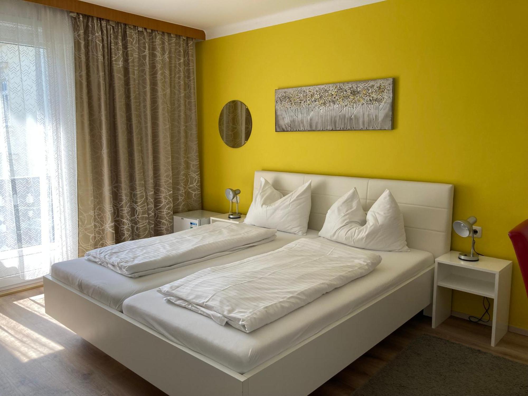 Hotel Seerose Wolfgangsee Saint Wolfgang Rum bild