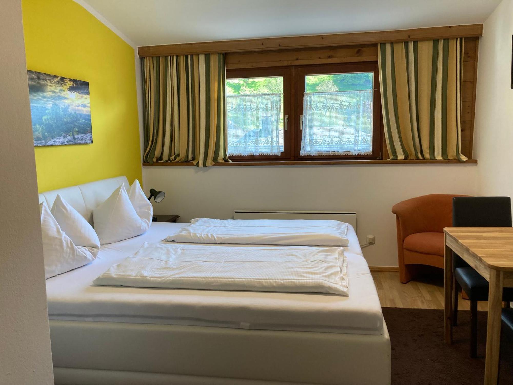 Hotel Seerose Wolfgangsee Saint Wolfgang Rum bild